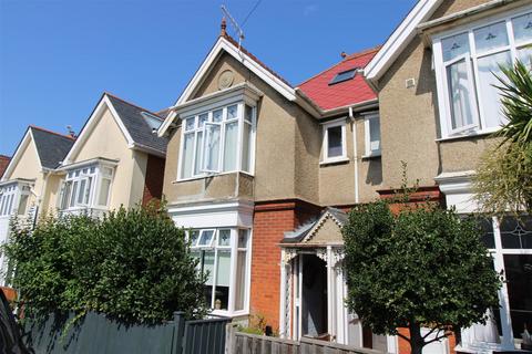 Consort Road, Cowes PO31