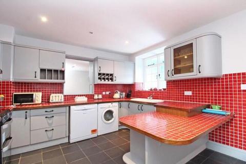 2 bedroom flat for sale, High Street, Christchurch BH23