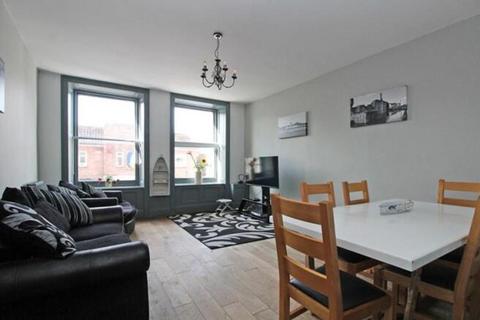 2 bedroom flat for sale, High Street, Christchurch BH23