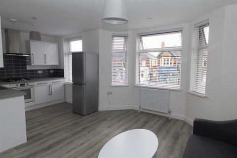 Caerphilly Road, Cardiff CF14