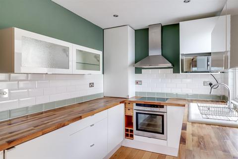 2 bedroom flat for sale, Parabola Road, Cheltenham