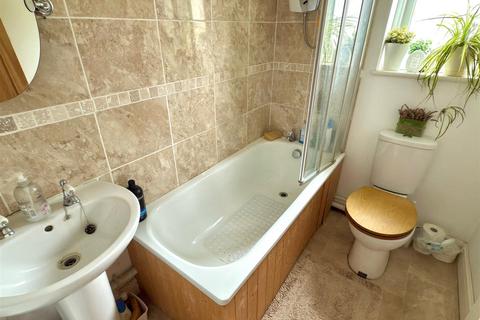 undefined, Milton Road East, Lowestoft, Suffolk, NR32