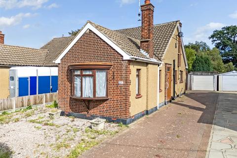 Sutton Court Drive, Rochford, Essex, SS4
