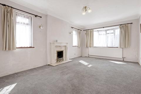 3 bedroom semi-detached house for sale, Sutton Court Drive, Rochford, Essex, SS4
