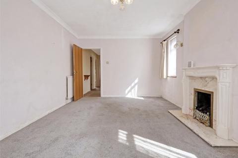 3 bedroom semi-detached house for sale, Sutton Court Drive, Rochford, Essex, SS4