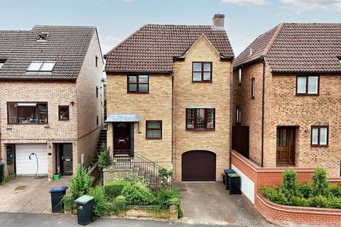 4 bedroom detached house for sale, Crockfords Road, Newmarket CB8