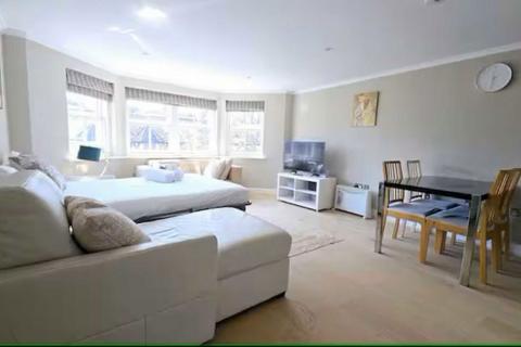 1 bedroom flat for sale, Greyhound Road, London W14