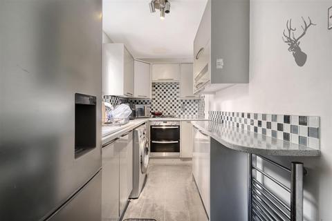 2 bedroom flat to rent, Turnors, Harlow CM20