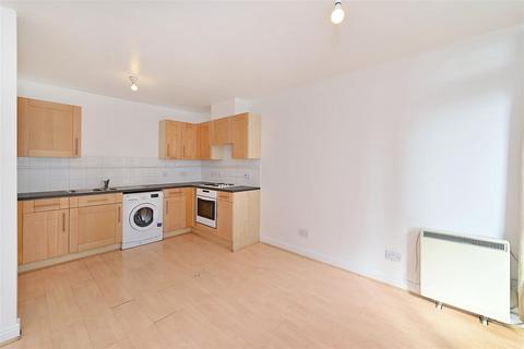 1 bedroom apartment for sale, Lowestoft Mews, Galleons Lock, E16