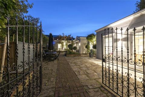 undefined, Wandle Road, Wandsworth, London, SW17
