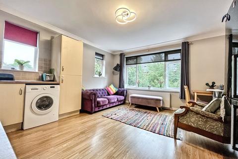 2 bedroom flat for sale, Boscombe