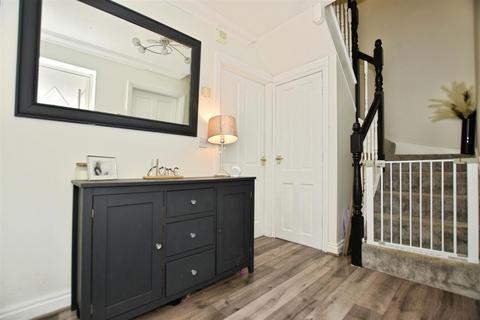 4 bedroom detached house for sale, Taillar Road, Hedon HU12