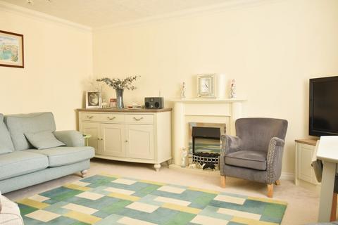 1 bedroom retirement property for sale, Churchfield Road, Walton-on-Thames, KT12