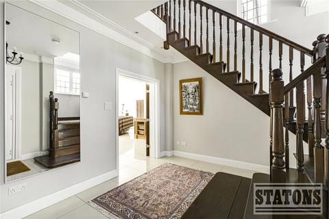 6 bedroom detached house for sale, Gloucester Road, Barnet, EN5