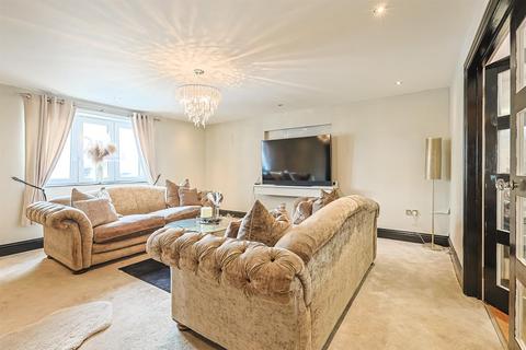 3 Abbey Road, Hullbridge, Hockley, SS5 6DG