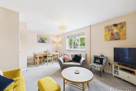 14b Hackwood Lane, Cliddesden, Basingstoke, RG25 2NH