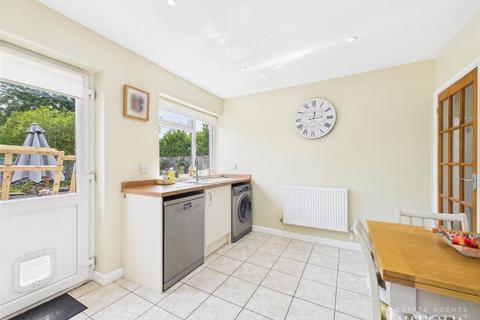 14b Hackwood Lane, Cliddesden, Basingstoke, RG25 2NH