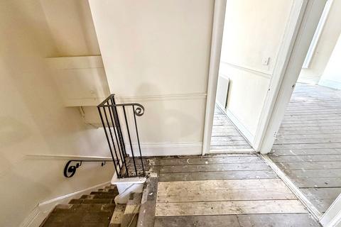 2 bedroom flat for sale, South Eldon Street, South Shields, Tyne and Wear, NE33 5SX