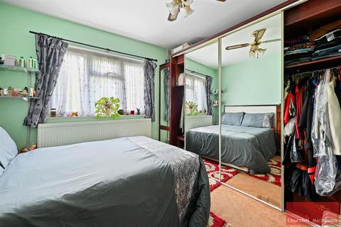 3 bedroom maisonette for sale, Tubbs Road, London, NW10