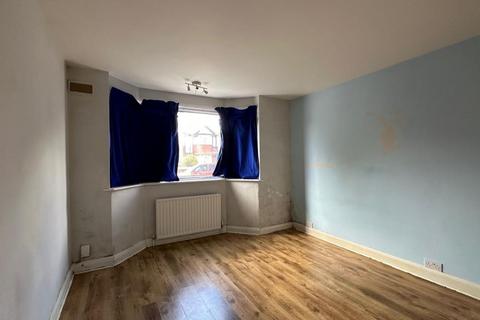 117 Wide Way, Mitcham, CR4 1BQ