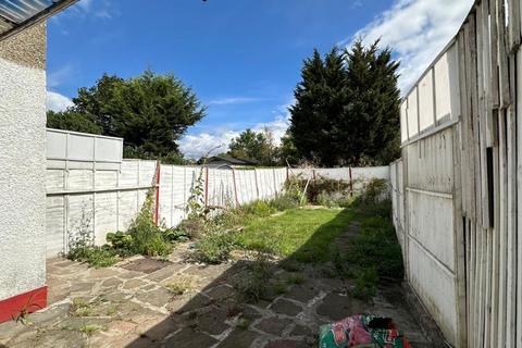 117 Wide Way, Mitcham, CR4 1BQ
