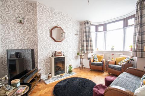 3 bedroom link detached house for sale, Dudley Road, Brierley Hill, West Midlands, DY5