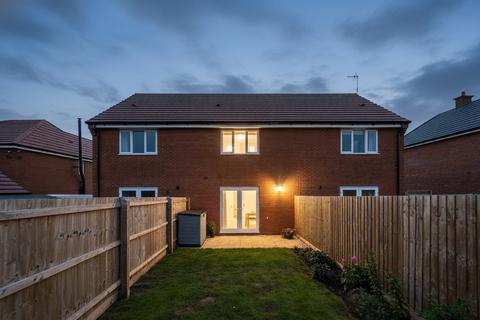 undefined, Immaculate Nearly New Home on Wynn Drive, Melton, LE13 1GJ