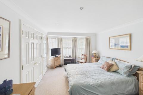 2 bedroom apartment for sale, Nightingale Walk, Windsor, Berkshire, SL4
