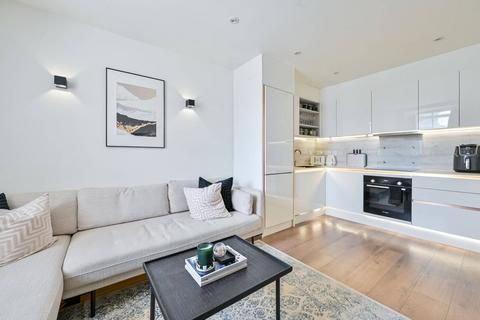 Chicheley Street, South Bank, London, SE1