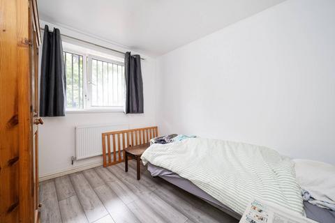 2 bedroom flat for sale, Cephas Ave, Bethnal Green, London, E1