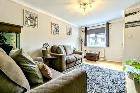 20 Thirlmere Close, Bordon, GU35 0NW