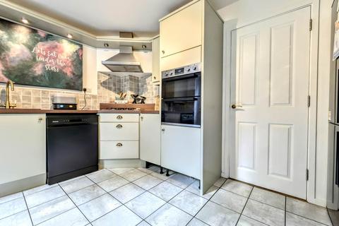 20 Thirlmere Close, Bordon, GU35 0NW