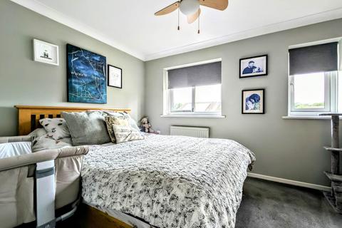20 Thirlmere Close, Bordon, GU35 0NW