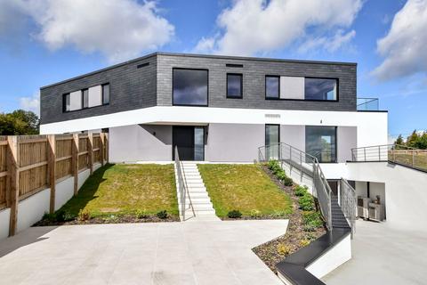 undefined, Crouch Lane, Waltham Cross EN7