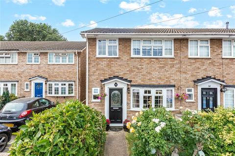 16 Amberley Way, Romford, RM7 8BT