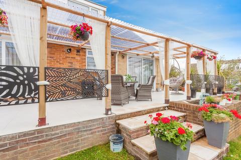 1 Springhill Grove, Crofton, Wakefield, WF4 1EY