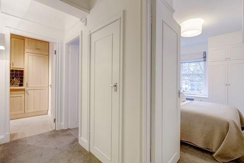 2 bedroom apartment to rent, Fulham Road, London SW3