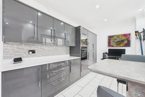 5 Stubbs Lane, Prenton, CH43 9HJ