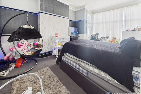 undefined, Waterloo Road, . FY4