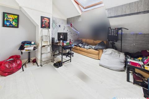 undefined, Waterloo Road, . FY4