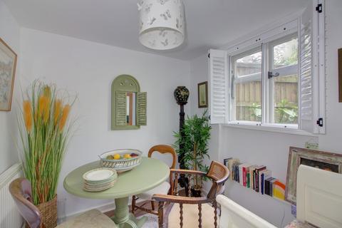 undefined, Pickwick, Corsham SN13