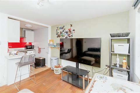 undefined, Cranbury Place
