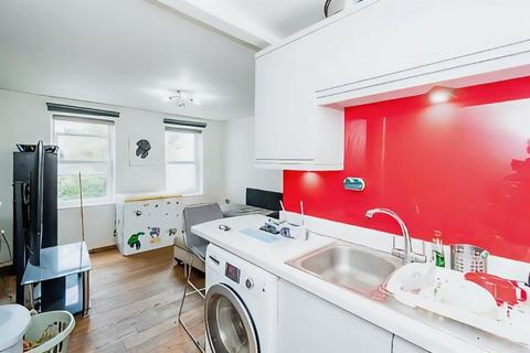 undefined, Cranbury Place