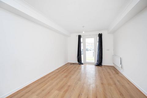 Leabank Square, Hackney, London, E9