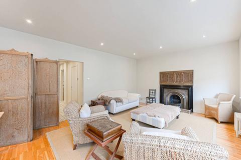 1 bedroom flat for sale, De Vere Gardens, South Kensington, London, W8