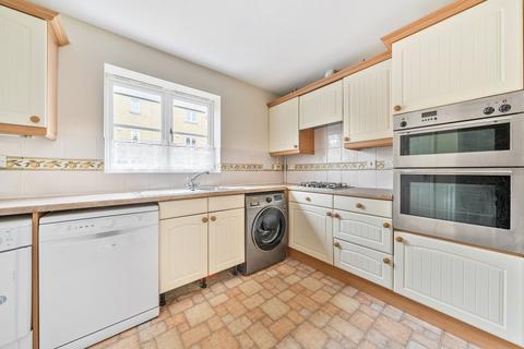 32 Pine Rise, Witney, OX28 1EY