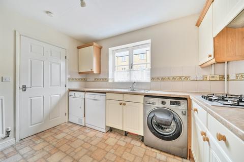 32 Pine Rise, Witney, OX28 1EY