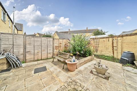 32 Pine Rise, Witney, OX28 1EY