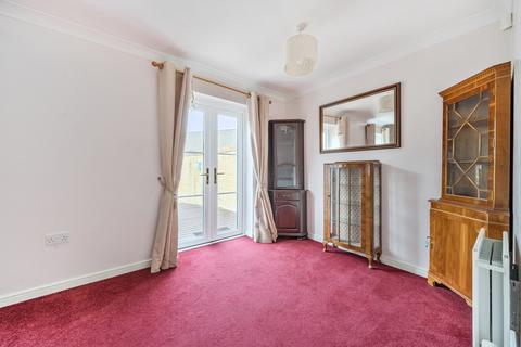 32 Pine Rise, Witney, OX28 1EY