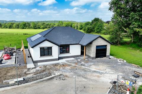 undefined, Golwg Y Garreg Las, Ammanford SA18